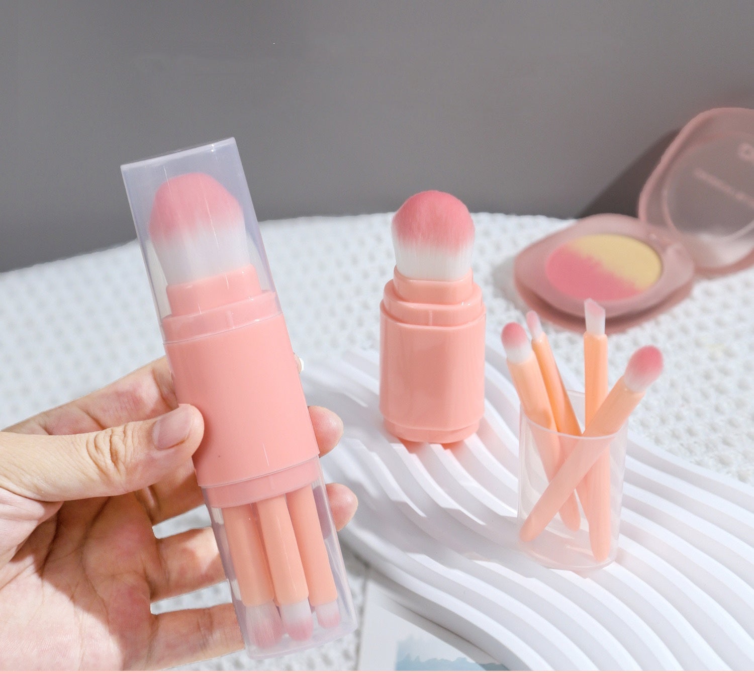 4-in-1 Multi-Functional Travel Makeup Brush - Future Souk